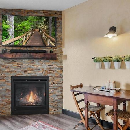 The Rustic Suite - Main Street Lodge In Berlin Exteriör bild